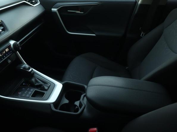 Toyota RAV4 V (XA50) с пробегом 2020 года, цена 2 690 000 рублей, 157310 км, внедорожник, Автокод Объявления