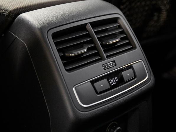 Audi A4 V (B9) с пробегом 2016 года, цена 1 750 000 рублей, 84181 км, седан, Автокод Объявления