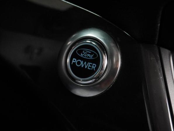 Ford Kuga II с пробегом 2013 года, цена 1 295 000 рублей, 136847 км, внедорожник, Автокод Объявления
