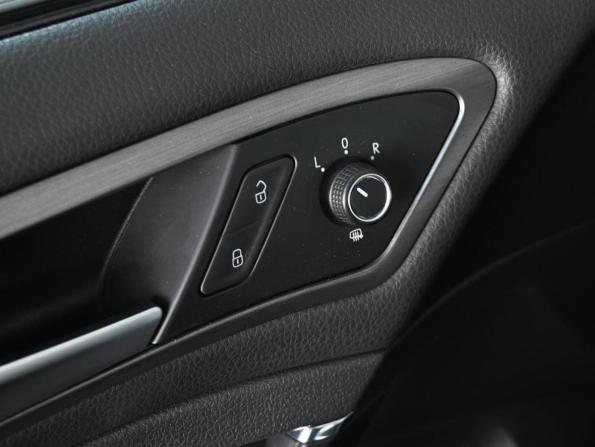 Volkswagen Golf VII с пробегом 2013 года, цена 1 520 000 рублей, 100572 км, хэтчбек, Автокод Объявления