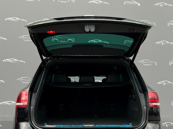 Volkswagen Touareg II Рестайлинг с пробегом 2017 года, цена 2 881 800 рублей, 183531 км, внедорожник, Автокод Объявления