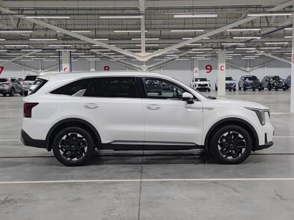 Kia Sorento IV Рестайлинг с пробегом 2024 года, цена 5 625 000 рублей, 37675 км, внедорожник, Автокод Объявления