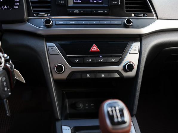 Hyundai Elantra VI (AD) с пробегом 2017 года, цена 1 300 000 рублей, 142299 км, седан, Автокод Объявления