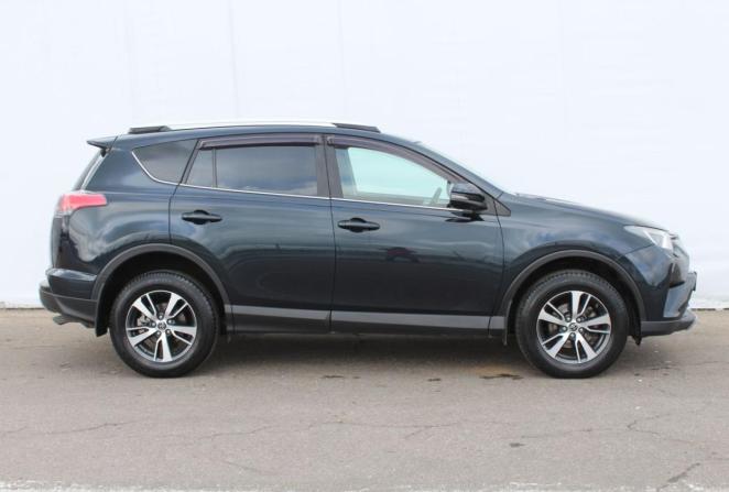 Toyota RAV4 IV (XA40) Рестайлинг с пробегом 2017 года, цена 2 680 000 рублей, 61848 км, внедорожник, Автокод Объявления