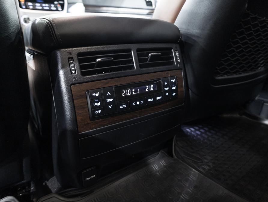 Toyota Land Cruiser 200 Series Рестайлинг 2 Санкт-Петербург  - изображение 26