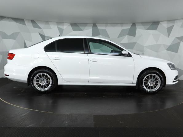 Volkswagen Jetta VI Рестайлинг с пробегом 2015 года, цена 949 000 рублей, 162291 км, седан, Автокод Объявления