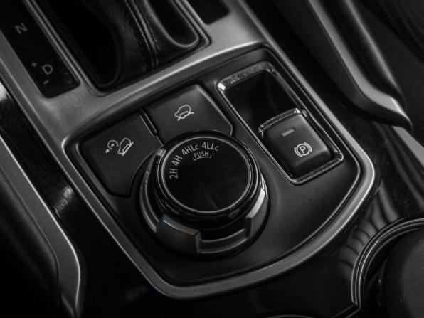 Mitsubishi Pajero Sport III с пробегом 2018 года, цена 3 299 000 рублей, 44434 км, внедорожник, Автокод Объявления
