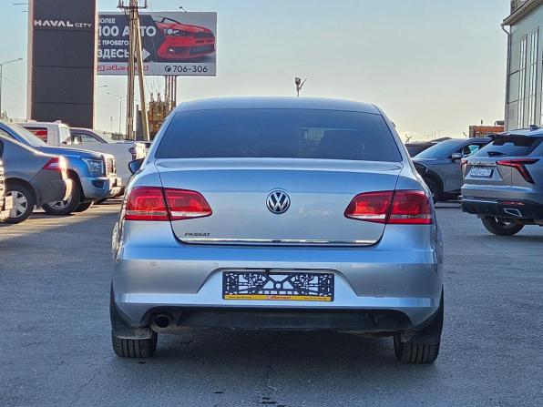 Volkswagen Passat B7 с пробегом 2013 года, цена 980 000 рублей, 175000 км, седан, Автокод Объявления