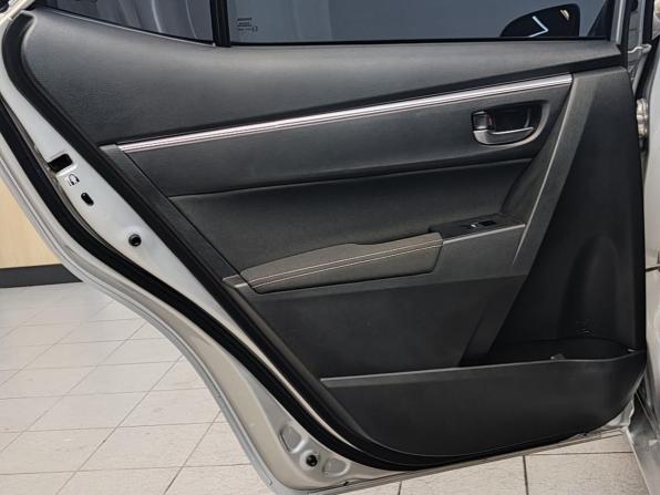 Toyota Corolla XI (E160 E170 E180) Рестайлинг 1 с пробегом 2017 года, цена 1 590 000 рублей, 114195 км, седан, Автокод Объявления