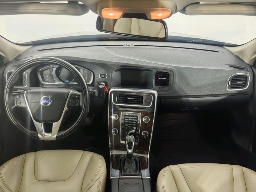 Volvo S60 II Рестайлинг Санкт-Петербург  - изображение 15