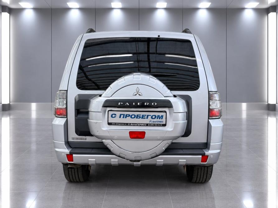 Mitsubishi Pajero IV Рестайлинг 1 Москва  - изображение 3