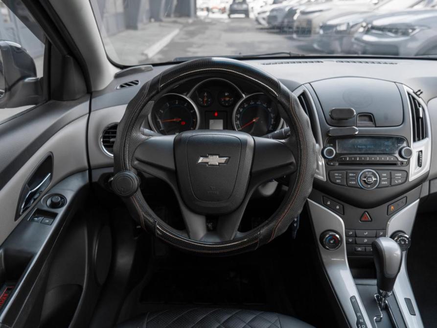 Chevrolet Cruze I Рестайлинг Москва  - изображение 10