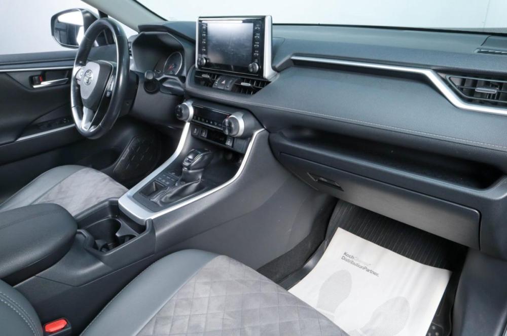 Toyota RAV4 IV (XA40) Рестайлинг Челябинск  - изображение 19