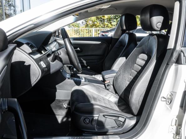Volkswagen Passat CC I Рестайлинг с пробегом 2013 года, цена 1 272 000 рублей, 268891 км, седан, Автокод Объявления