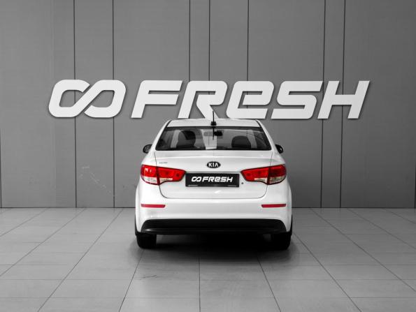 Kia Rio III Рестайлинг с пробегом 2017 года, цена 949 000 рублей, 93411 км, седан, Автокод Объявления