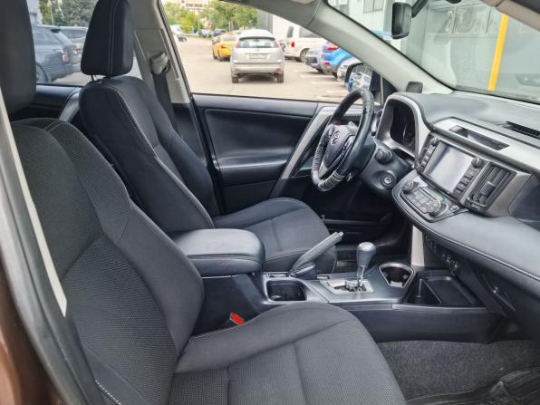 Toyota RAV4 IV (XA40) Рестайлинг с пробегом 2017 года, цена 2 300 000 рублей, 124630 км, внедорожник, Автокод Объявления