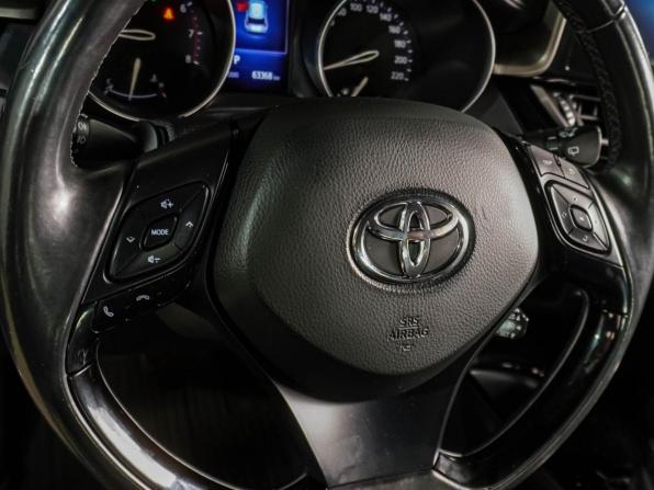 Toyota C-HR I с пробегом 2019 года, цена 2 249 000 рублей, 63368 км, внедорожник, Автокод Объявления