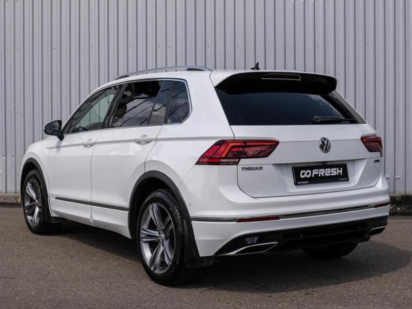 Volkswagen Tiguan II с пробегом 2018 года, цена 2 799 000 рублей, 142468 км, внедорожник, Автокод Объявления