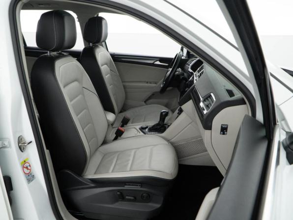 Volkswagen Tiguan II с пробегом 2019 года, цена 3 235 055 рублей, 135256 км, внедорожник, Автокод Объявления