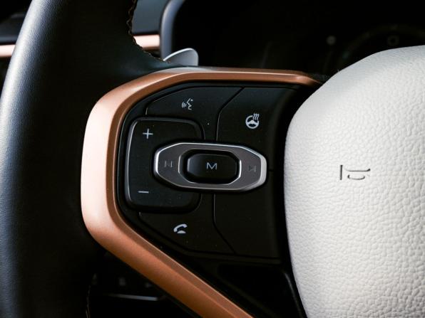 Haval Jolion I с пробегом 2023 года, цена 1 985 000 рублей, 37122 км, внедорожник, Автокод Объявления