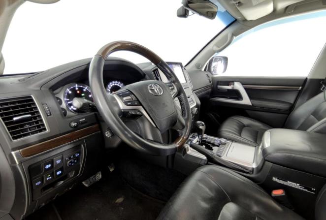 Toyota Land Cruiser 200 Series Рестайлинг 2 с пробегом 2015 года, цена 6 720 000 рублей, 69560 км, внедорожник, Автокод Объявления