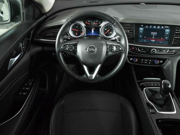 Opel Insignia II с пробегом 2018 года, цена 1 760 000 рублей, 158346 км, универсал, Автокод Объявления