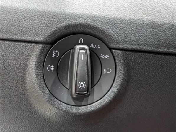 Skoda Octavia III (A7) Рестайлинг с пробегом 2020 года, цена 1 975 000 рублей, 122500 км, лифтбек, Автокод Объявления