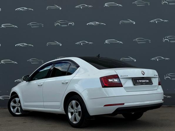 Skoda Octavia III (A7) Рестайлинг с пробегом 2017 года, цена 1 486 800 рублей, 151919 км, лифтбек, Автокод Объявления
