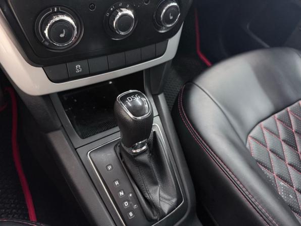 Skoda Yeti I с пробегом 2013 года, цена 879 000 рублей, 251864 км, внедорожник, Автокод Объявления