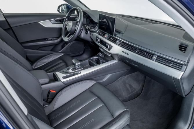 Audi A4 V (B9) Рестайлинг с пробегом 2020 года, цена 3 628 753 рубля, 85000 км, седан, Автокод Объявления