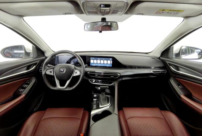 Changan Eado Plus с пробегом 2024 года, цена 1 715 000 рублей, 26043 км, седан, Автокод Объявления