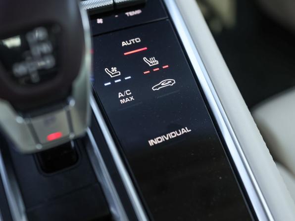 Porsche Panamera II с пробегом 2018 года, цена 7 499 000 рублей, 79706 км, лифтбек, Автокод Объявления