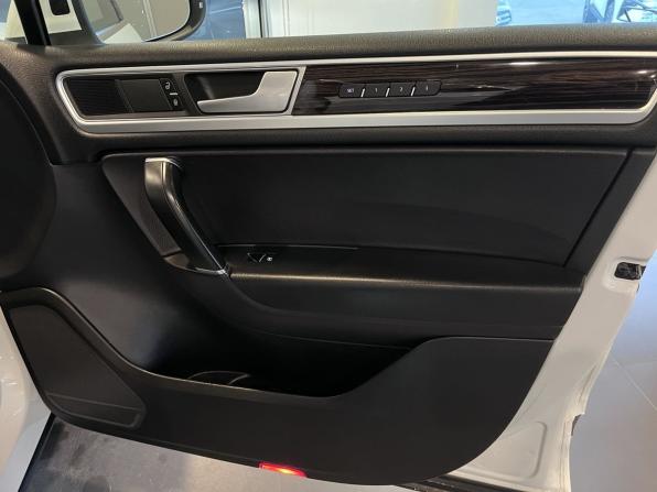 Volkswagen Touareg II Рестайлинг с пробегом 2014 года, цена 2 740 000 рублей, 159223 км, внедорожник, Автокод Объявления