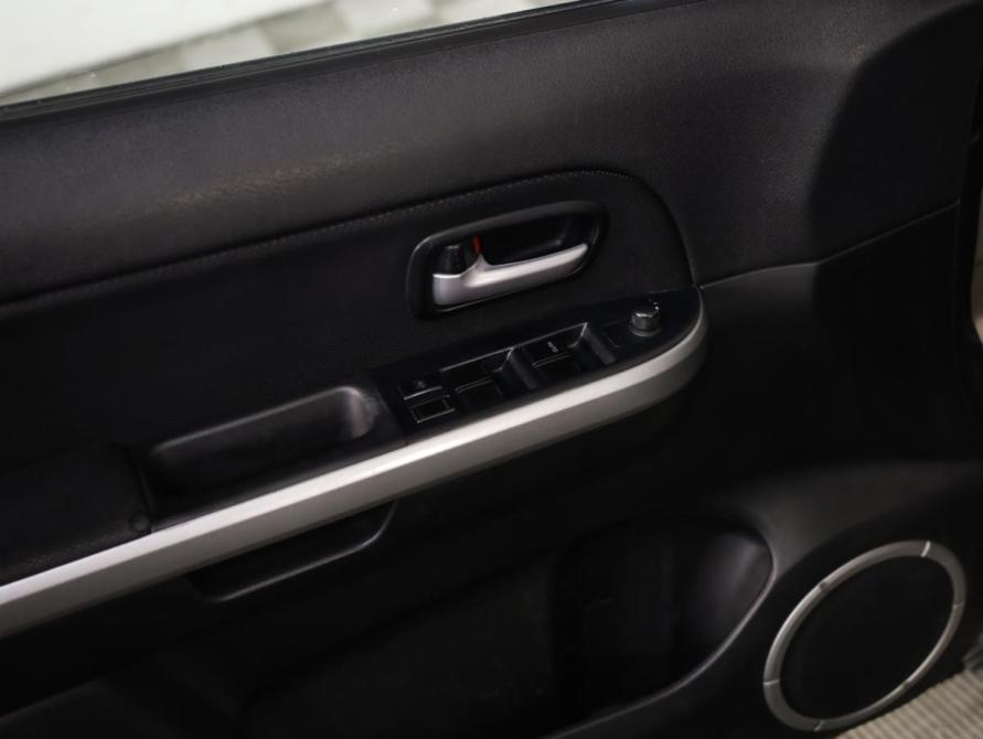 Suzuki Grand Vitara II Рестайлинг Санкт-Петербург  - изображение 17