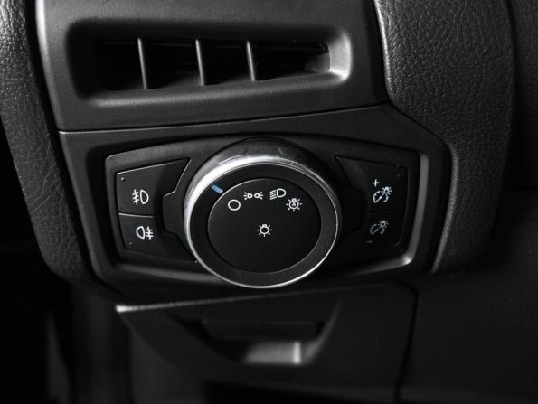 Ford Focus III Рестайлинг с пробегом 2018 года, цена 1 179 000 рублей, 213893 км, хэтчбек, Автокод Объявления