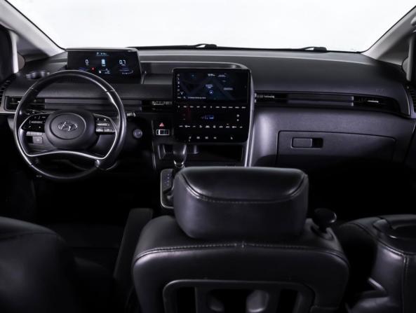 Hyundai Staria I с пробегом 2021 года, цена 4 578 000 рублей, 43097 км, минивэн, Автокод Объявления