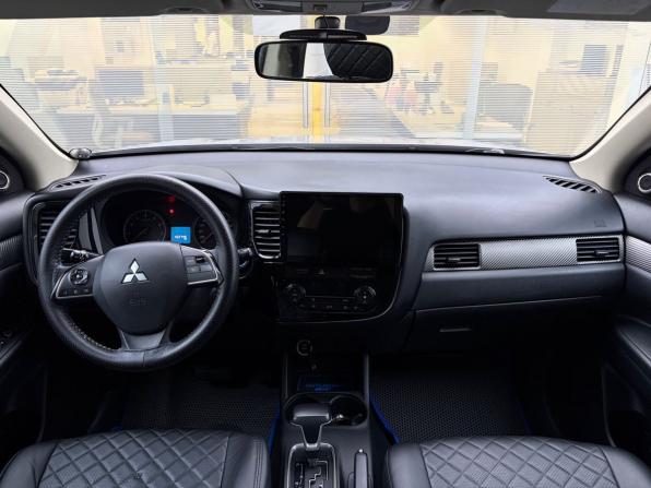 Mitsubishi Outlander III с пробегом 2012 года, цена 1 055 000 рублей, 153730 км, внедорожник, Автокод Объявления
