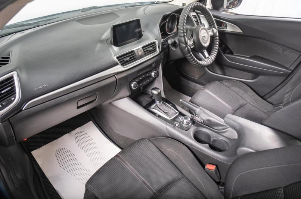 Mazda Axela III Рестайлинг Томск  - изображение 19