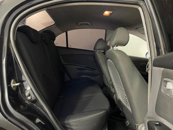 Kia Rio II Рестайлинг с пробегом 2009 года, цена 389 000 рублей, 292766 км, седан, Автокод Объявления