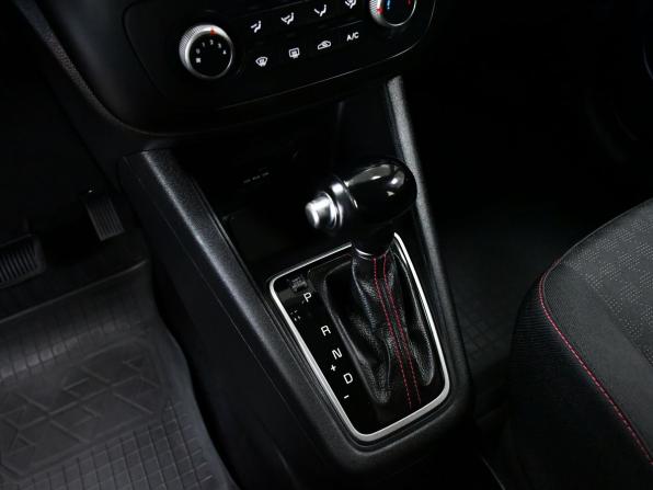 Kia Venga I Рестайлинг с пробегом 2015 года, цена 1 137 000 рублей, 106083 км, компактвэн, Автокод Объявления