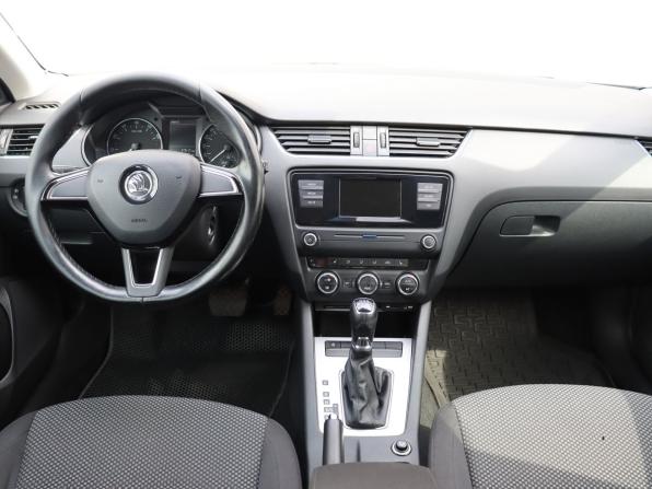 Skoda Octavia III (A7) с пробегом 2016 года, цена 1 269 000 рублей, 208000 км, лифтбек, Автокод Объявления