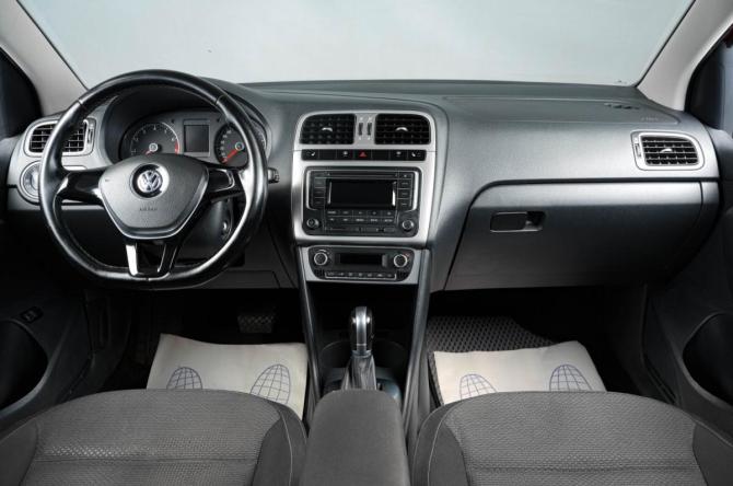 Volkswagen Polo V Рестайлинг с пробегом 2016 года, цена 989 000 рублей, 128948 км, седан, Автокод Объявления