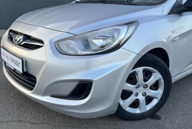 Hyundai Solaris I с пробегом 2012 года, цена 610 000 рублей, 127692 км, седан, Автокод Объявления