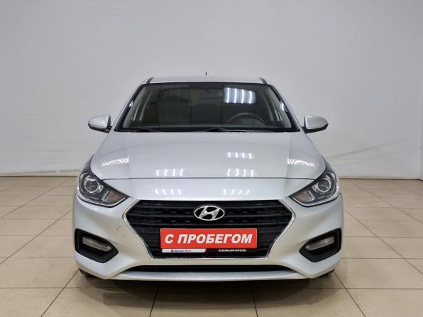 Hyundai Solaris II с пробегом 2018 года, цена 1 025 000 рублей, 153379 км, седан, Автокод Объявления