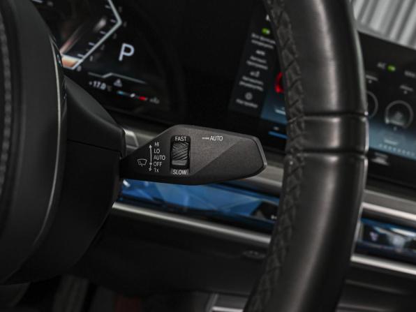 BMW 7 серии VII (G70) с пробегом 2023 года, цена 12 899 000 рублей, 21162 км, седан, Автокод Объявления