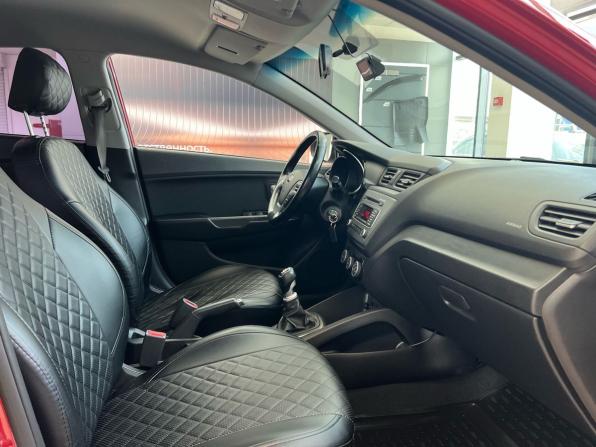Kia Rio III Рестайлинг с пробегом 2015 года, цена 949 000 рублей, 159229 км, седан, Автокод Объявления