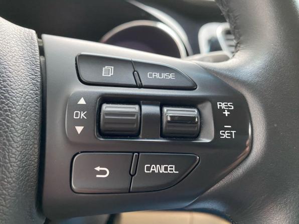 Kia Carnival III с пробегом 2017 года, цена 2 359 000 рублей, 126164 км, минивэн, Автокод Объявления