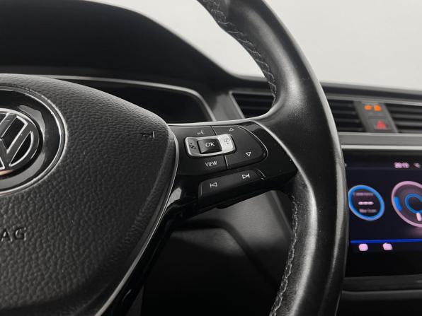 Volkswagen Tiguan II с пробегом 2019 года, цена 2 493 900 рублей, 153242 км, внедорожник, Автокод Объявления