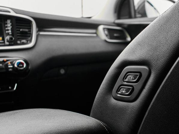Kia Sorento III Prime Рестайлинг с пробегом 2017 года, цена 2 200 000 рублей, 151985 км, внедорожник, Автокод Объявления