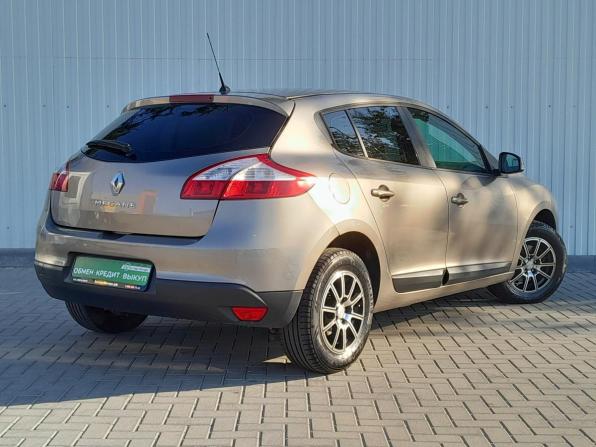 Renault Megane III Рестайлинг с пробегом 2013 года, цена 899 000 рублей, 103120 км, хэтчбек, Автокод Объявления